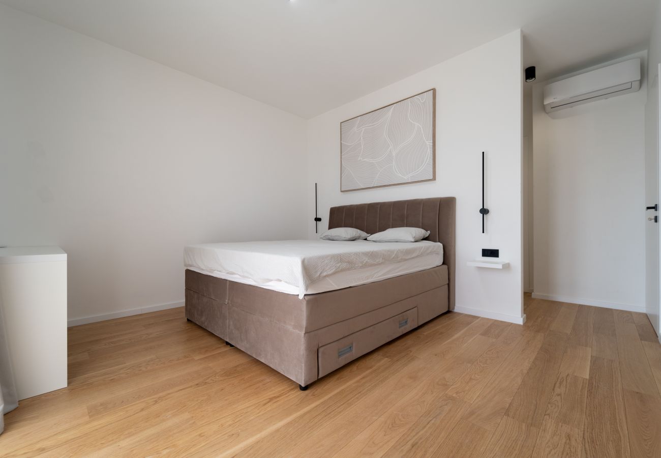 Villa in Turanj - Meerblick Villa Turnea