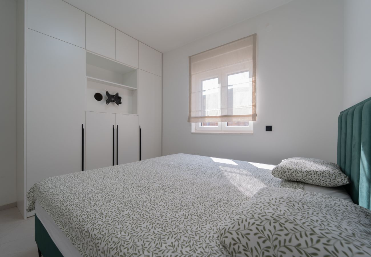 Villa in Turanj - Meerblick Villa Turnea