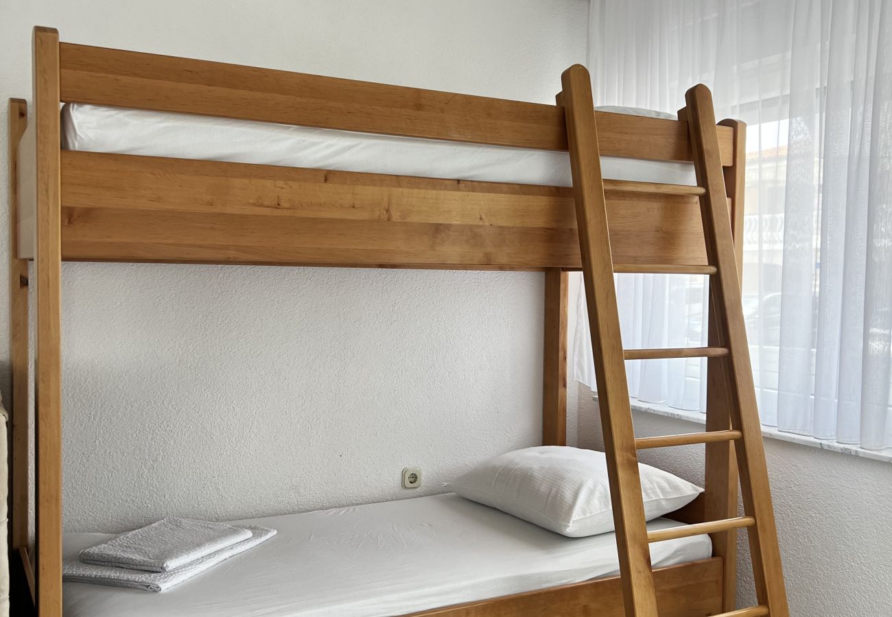 Ferienwohnung in Vir - Apartment Lavaran 1