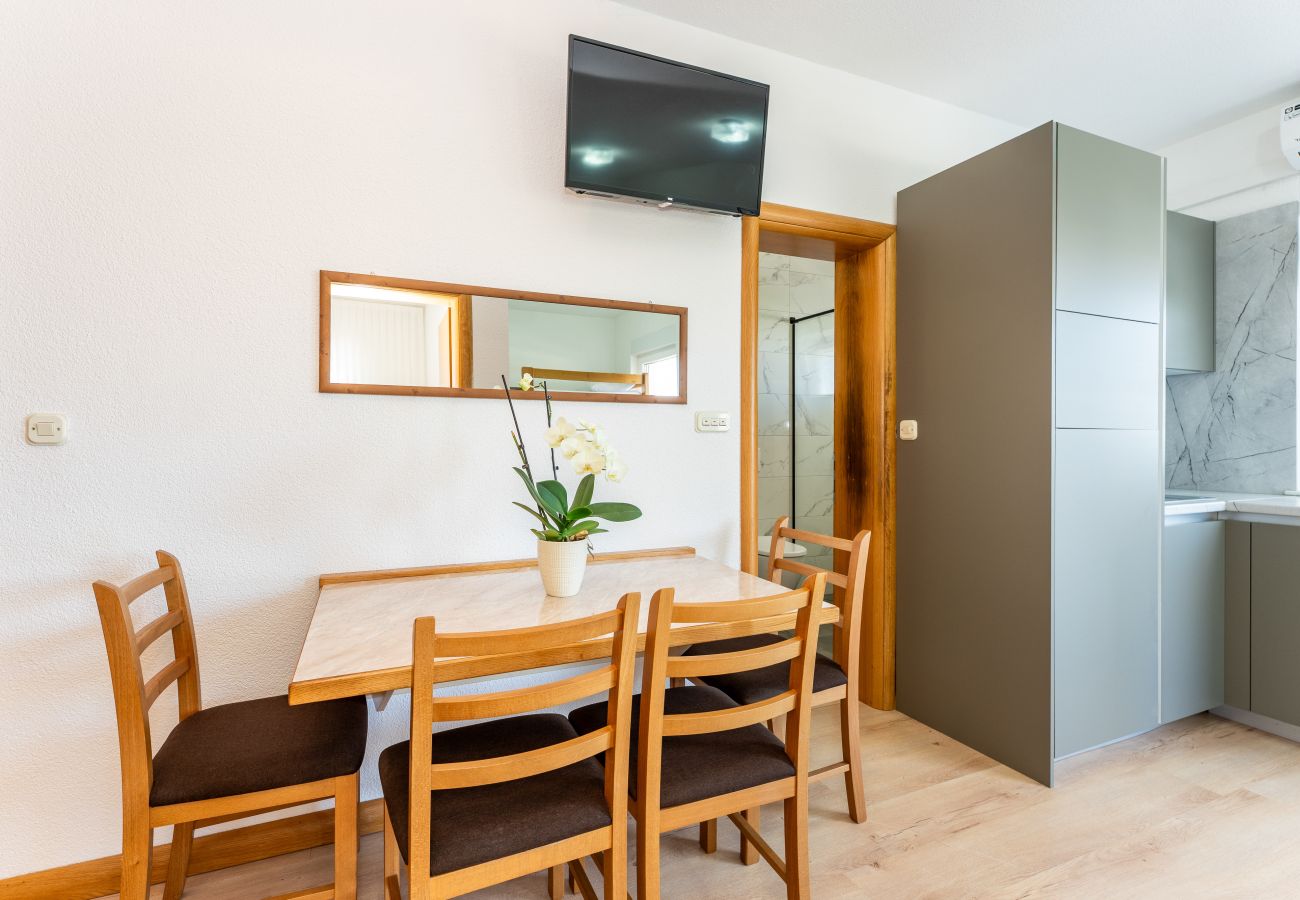 Ferienwohnung in Vir - Apartment Lavaran 4
