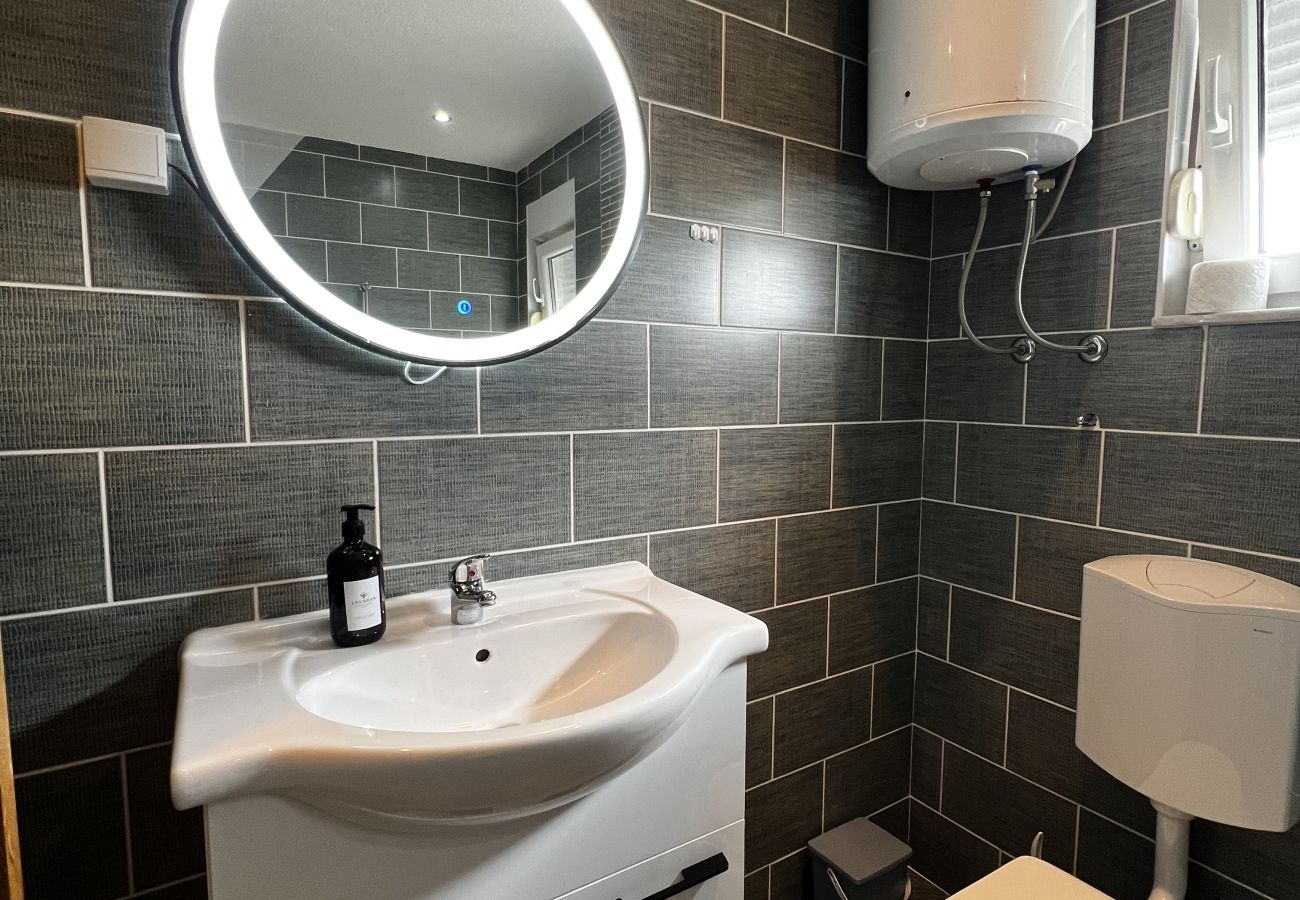 Ferienwohnung in Vir - Apartment Lavaran 6