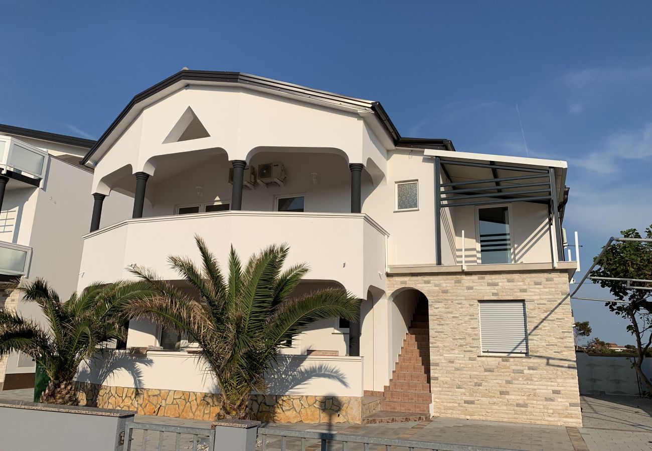 Ferienwohnung in Vir - Apartment Vir 5