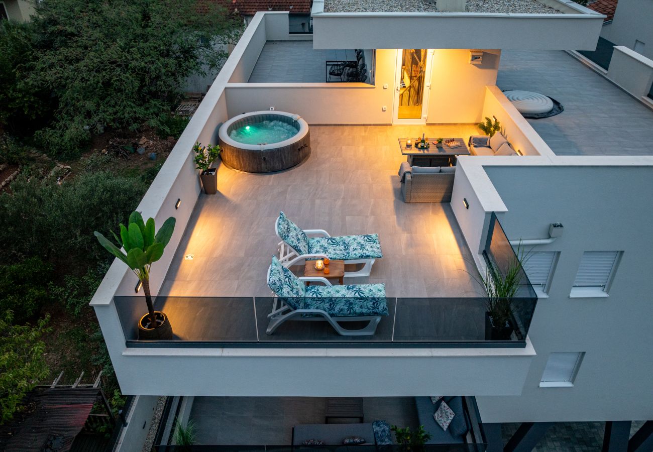 Ferienwohnung in Zadar - Deluxe-Apartment Anelle mit Whirlpool