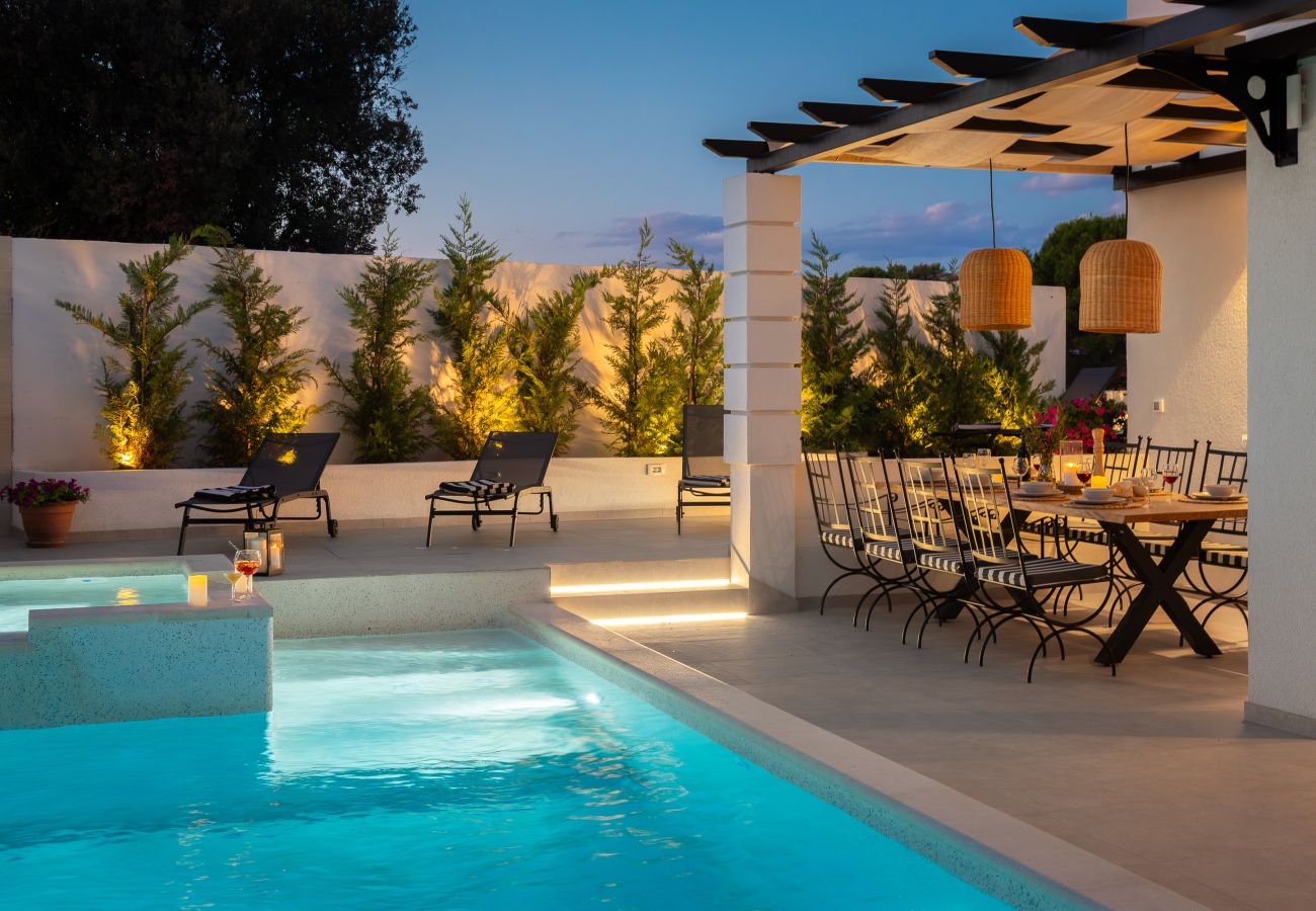 Villa in Ražanj - Villa Verde Ražanj mit beheiztem Pool