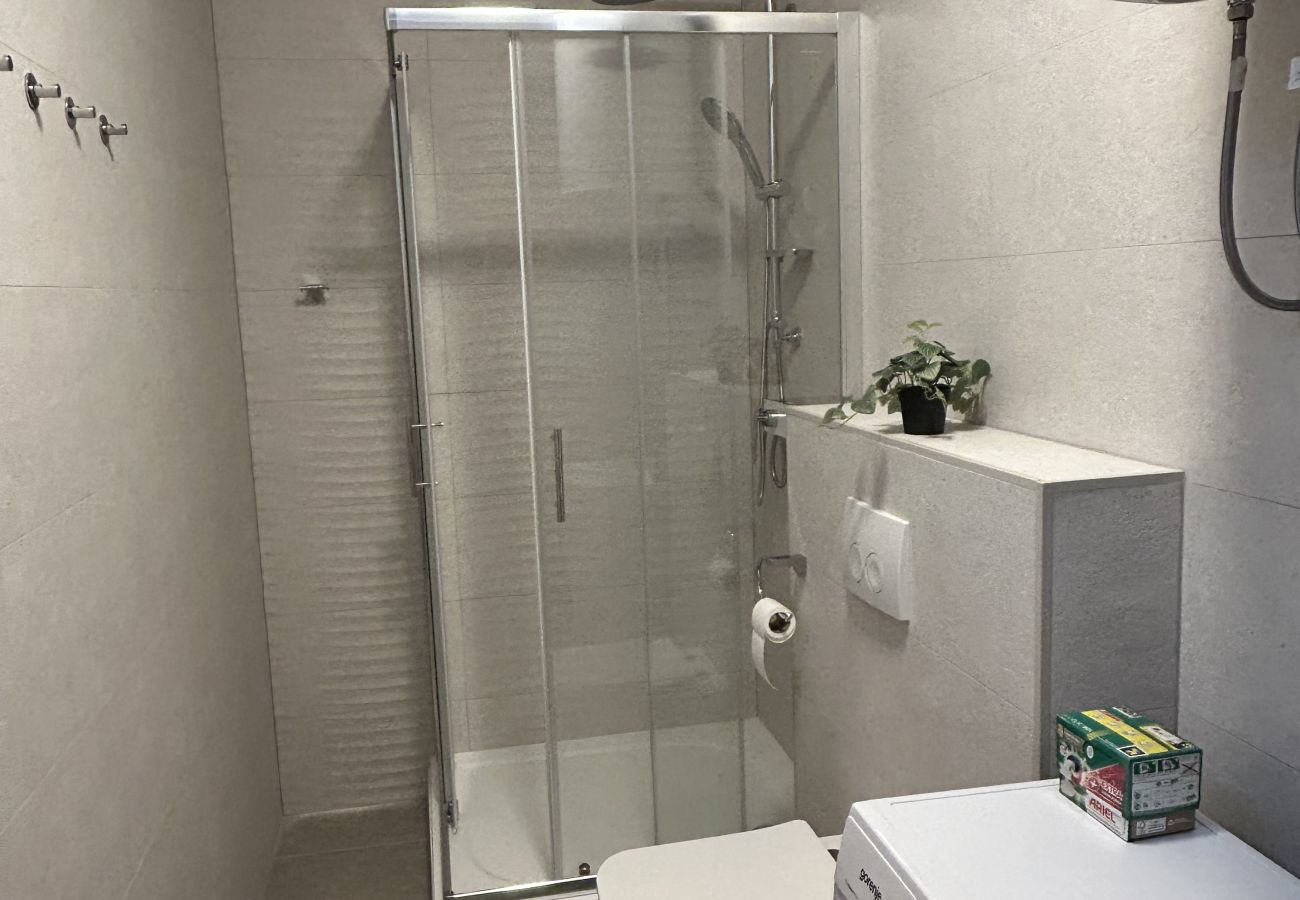 Ferienwohnung in Zaton - Apartment Mariner 1 mit beheiztem Pool