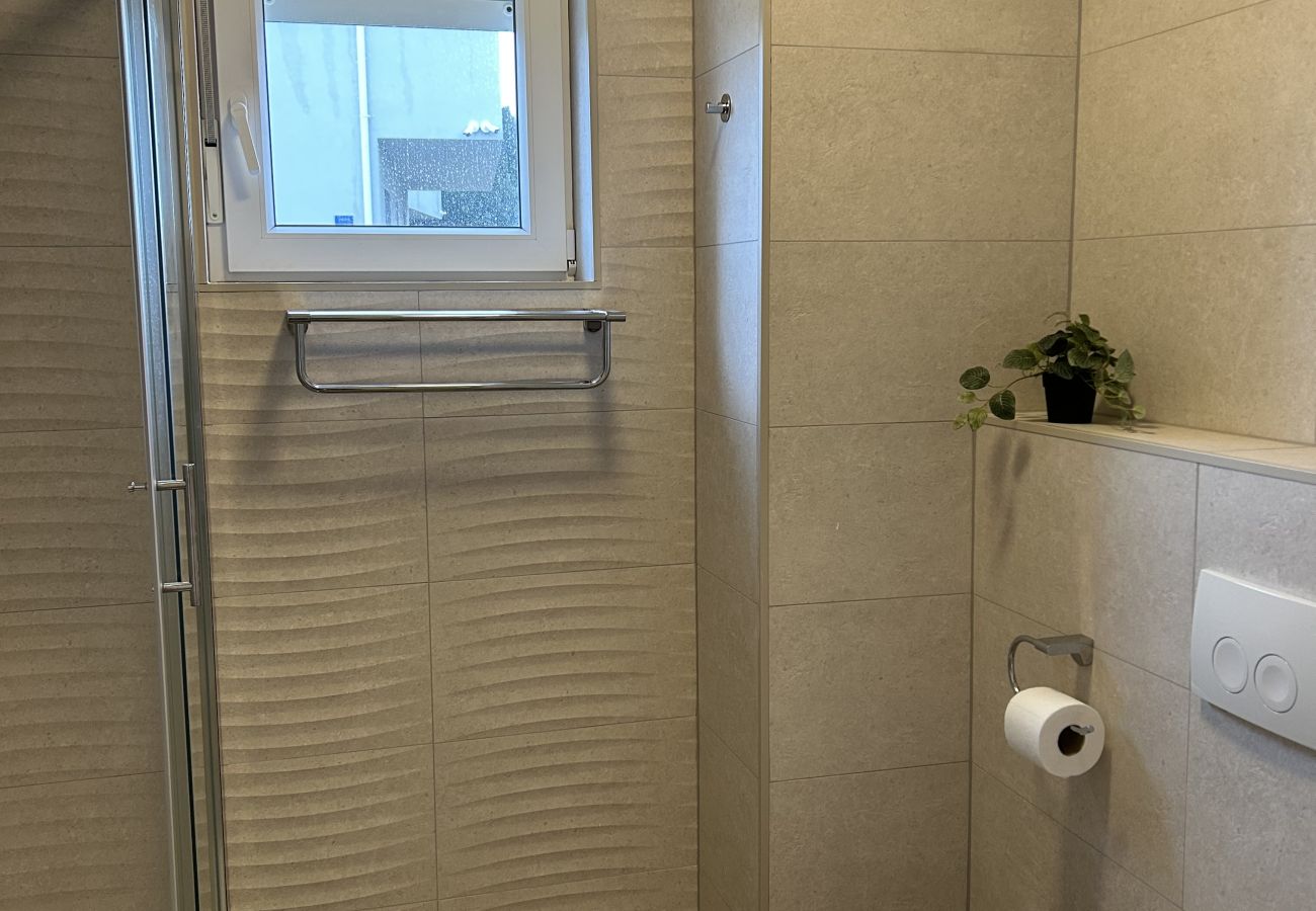 Ferienwohnung in Zaton - Apartment Mariner 1 mit beheiztem Pool