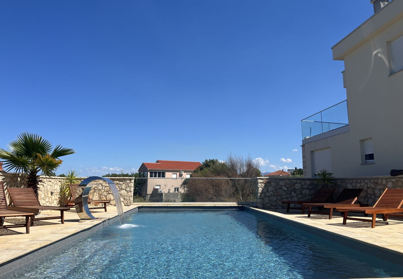 Ferienwohnung in Zaton - Apartment Mariner 2 mit beheiztem Pool