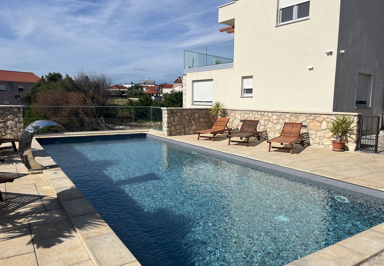 Ferienwohnung in Zaton - Apartment Mariner 2 mit beheiztem Pool