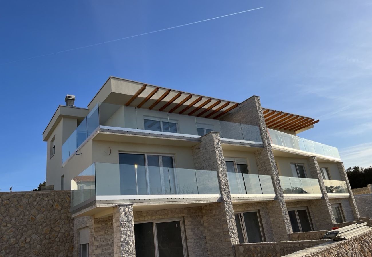 Ferienwohnung in Zaton - Apartment Mariner 2 mit beheiztem Pool