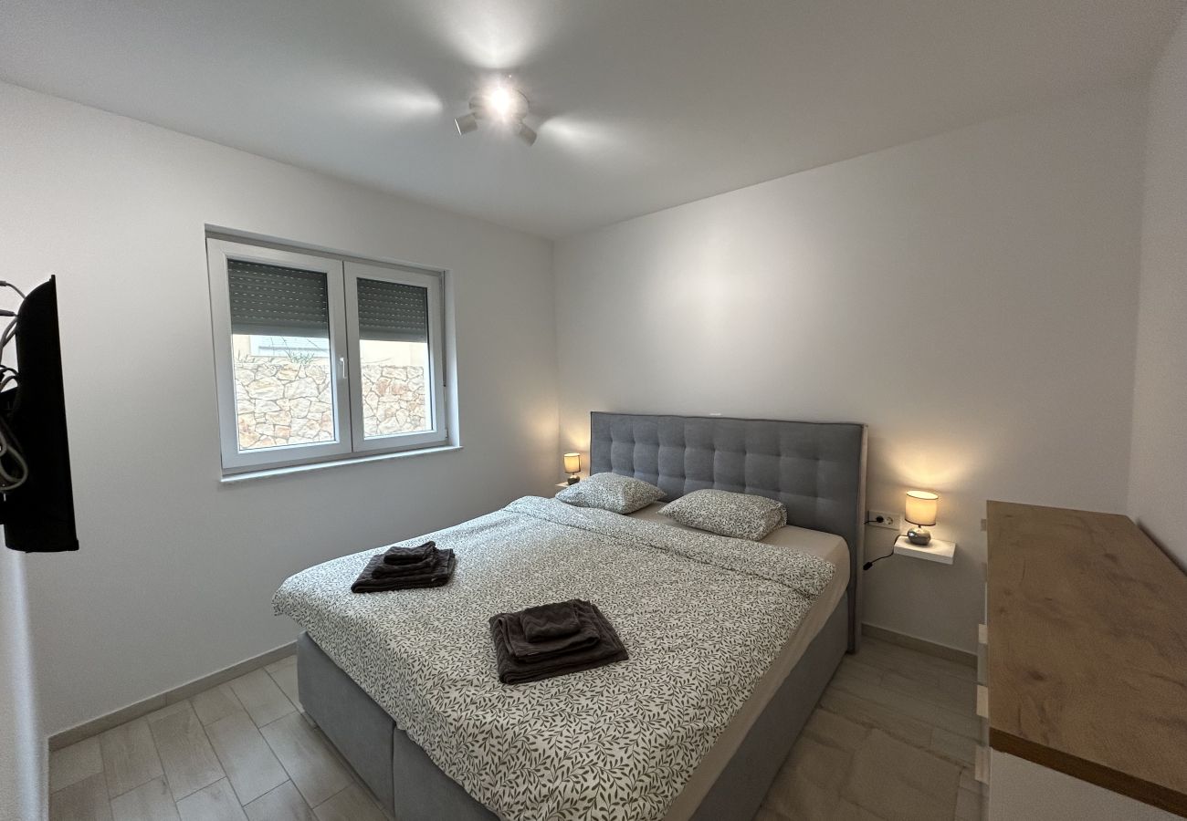 Ferienwohnung in Zaton - Apartment Mariner 2 mit beheiztem Pool