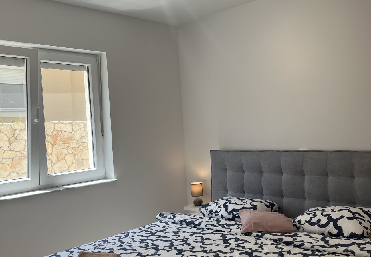 Ferienwohnung in Zaton - Apartment Mariner 2 mit beheiztem Pool