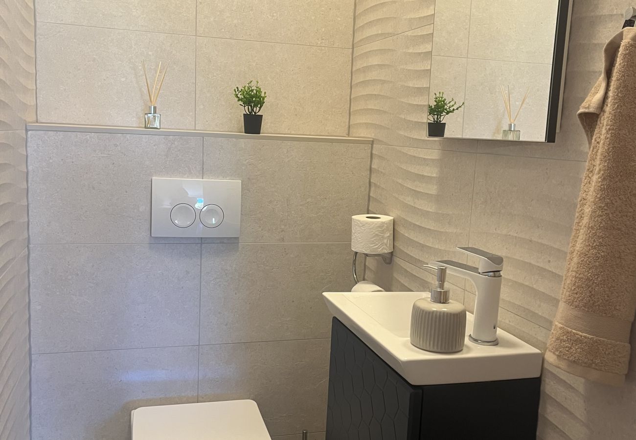 Ferienwohnung in Zaton - Apartment Mariner 2 mit beheiztem Pool