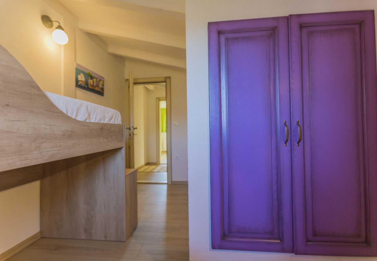 Villa in Duge Njive - Rustikale Villa Fragola mit beheiztem Pool