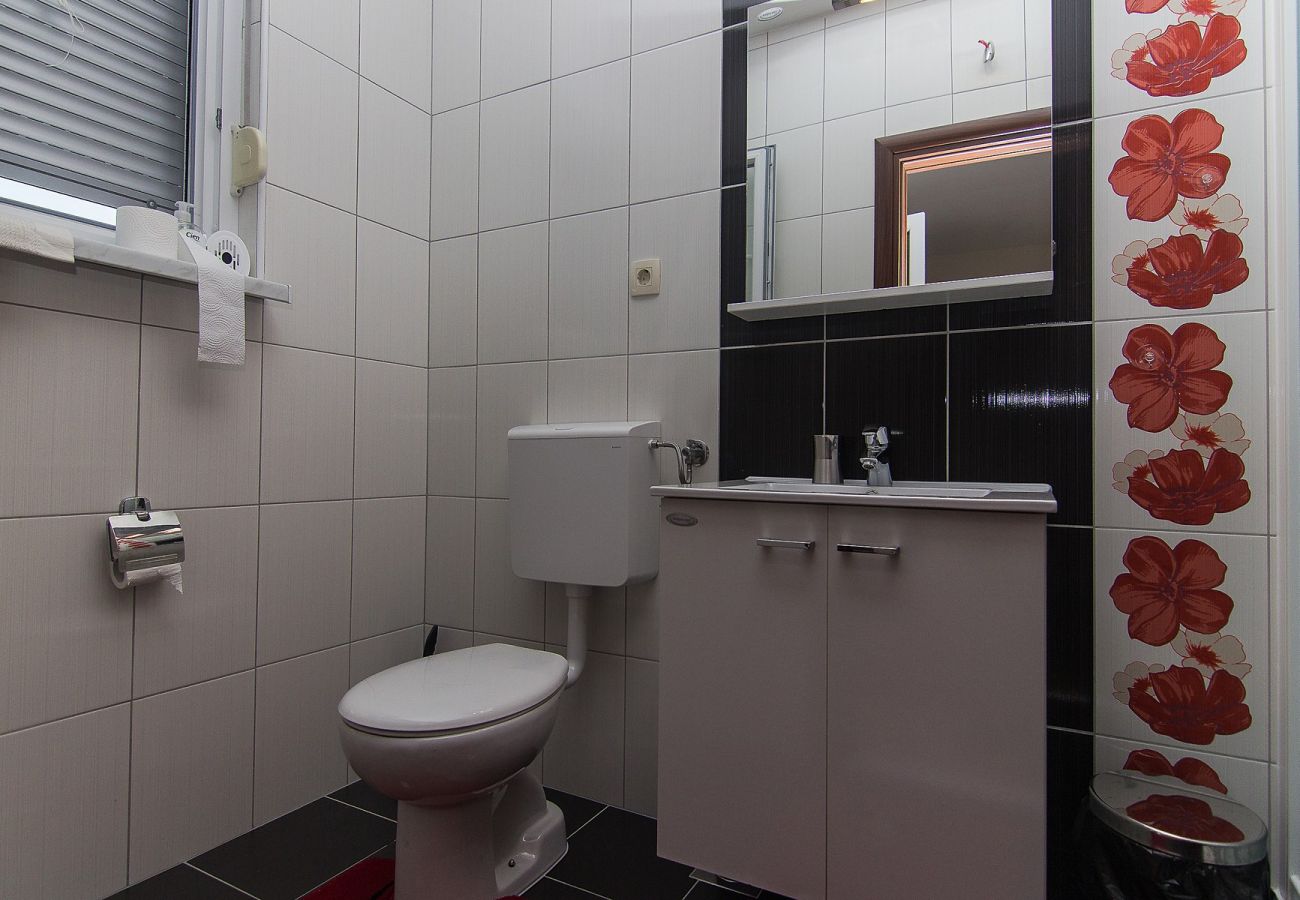 Ferienhaus in Vrgorac - Ferienhaus Vele mit Pool