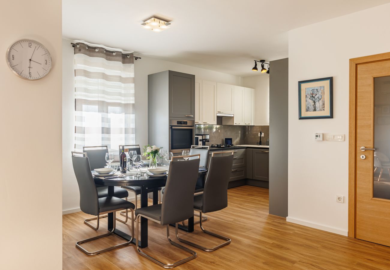 Ferienhaus in Galižana - Ferienhaus Fulia mit Pool