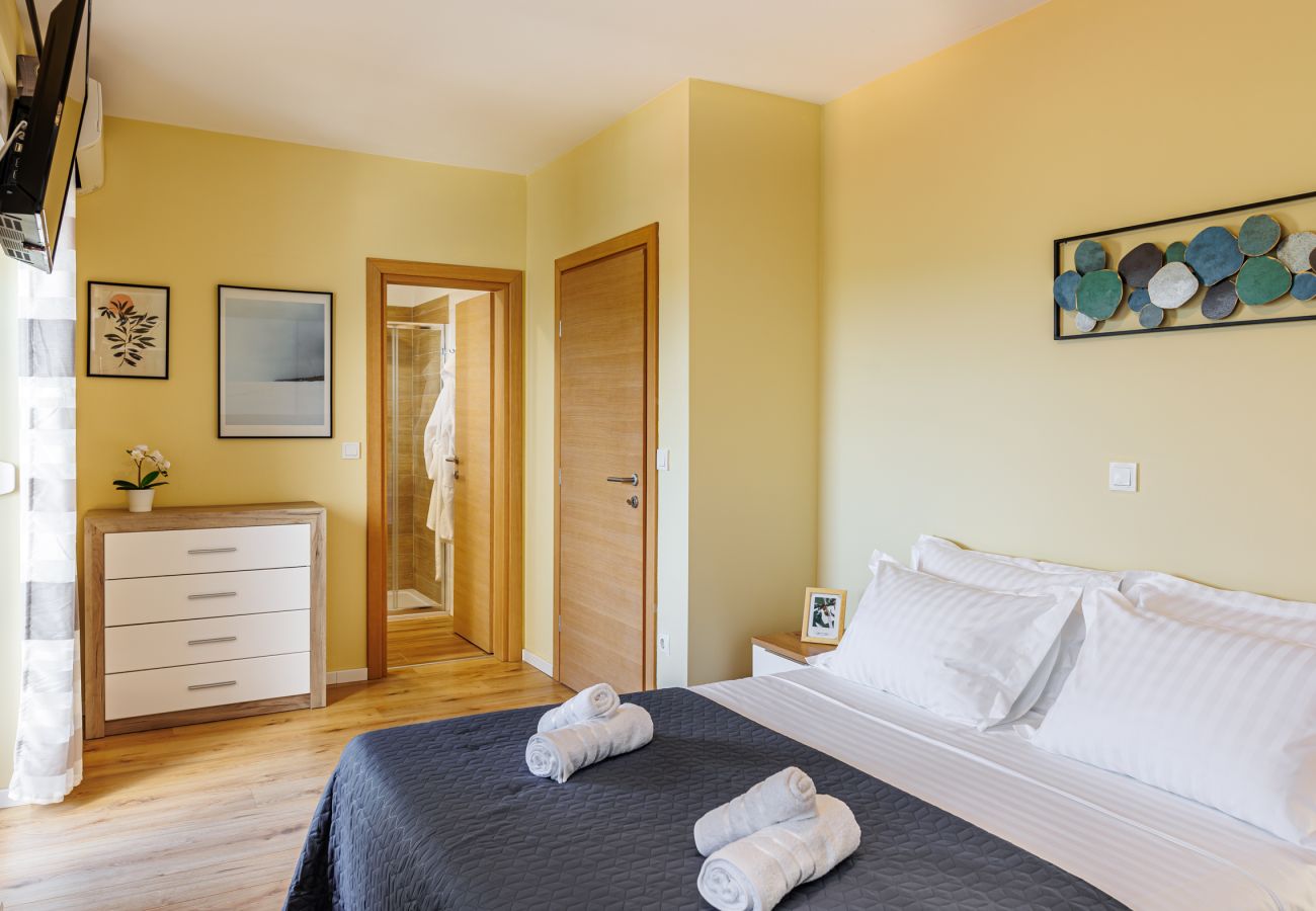 Ferienhaus in Galižana - Ferienhaus Fulia mit Pool