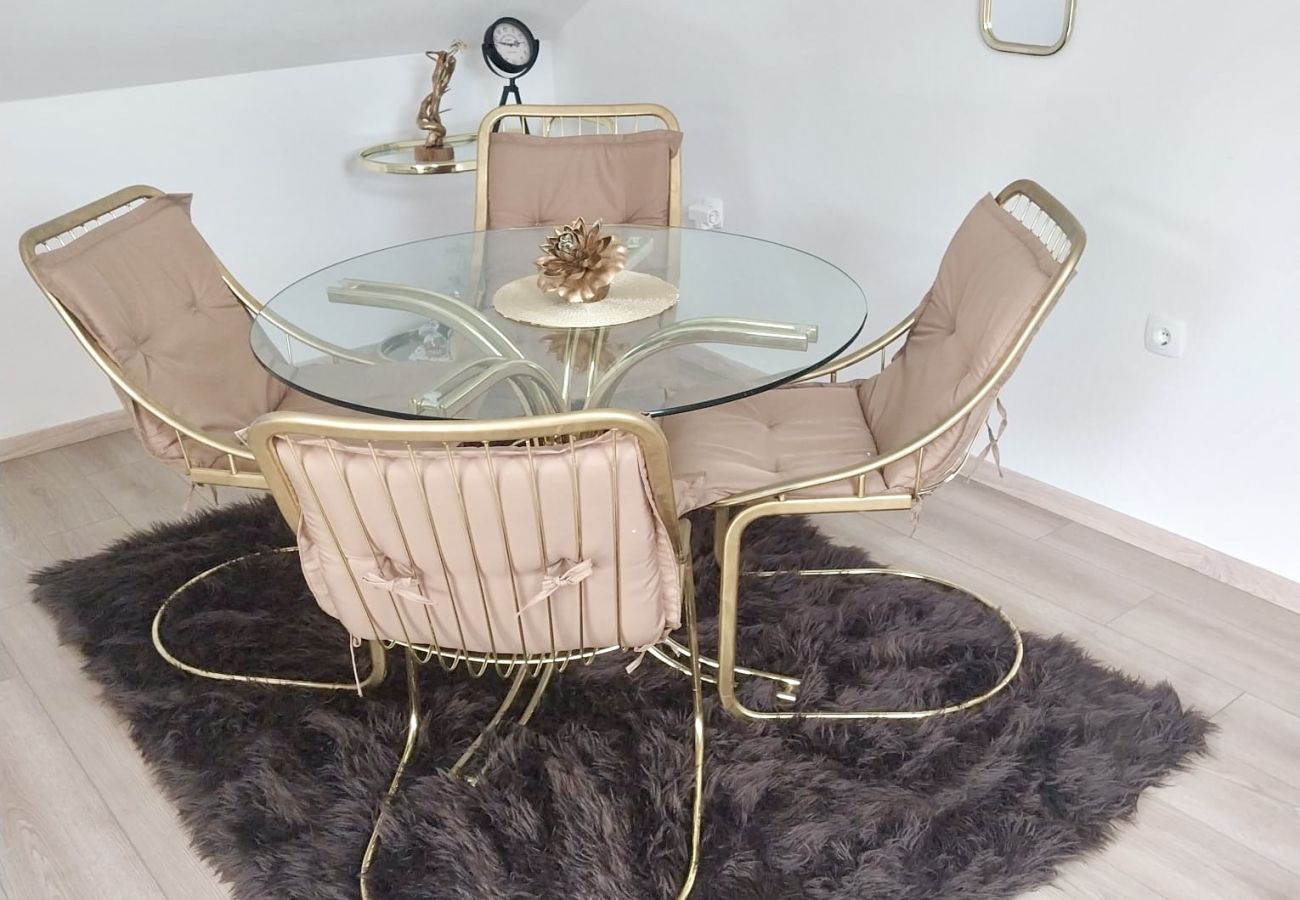 Ferienhaus in Vrgorac - Ferienhaus Rocca mit Pool