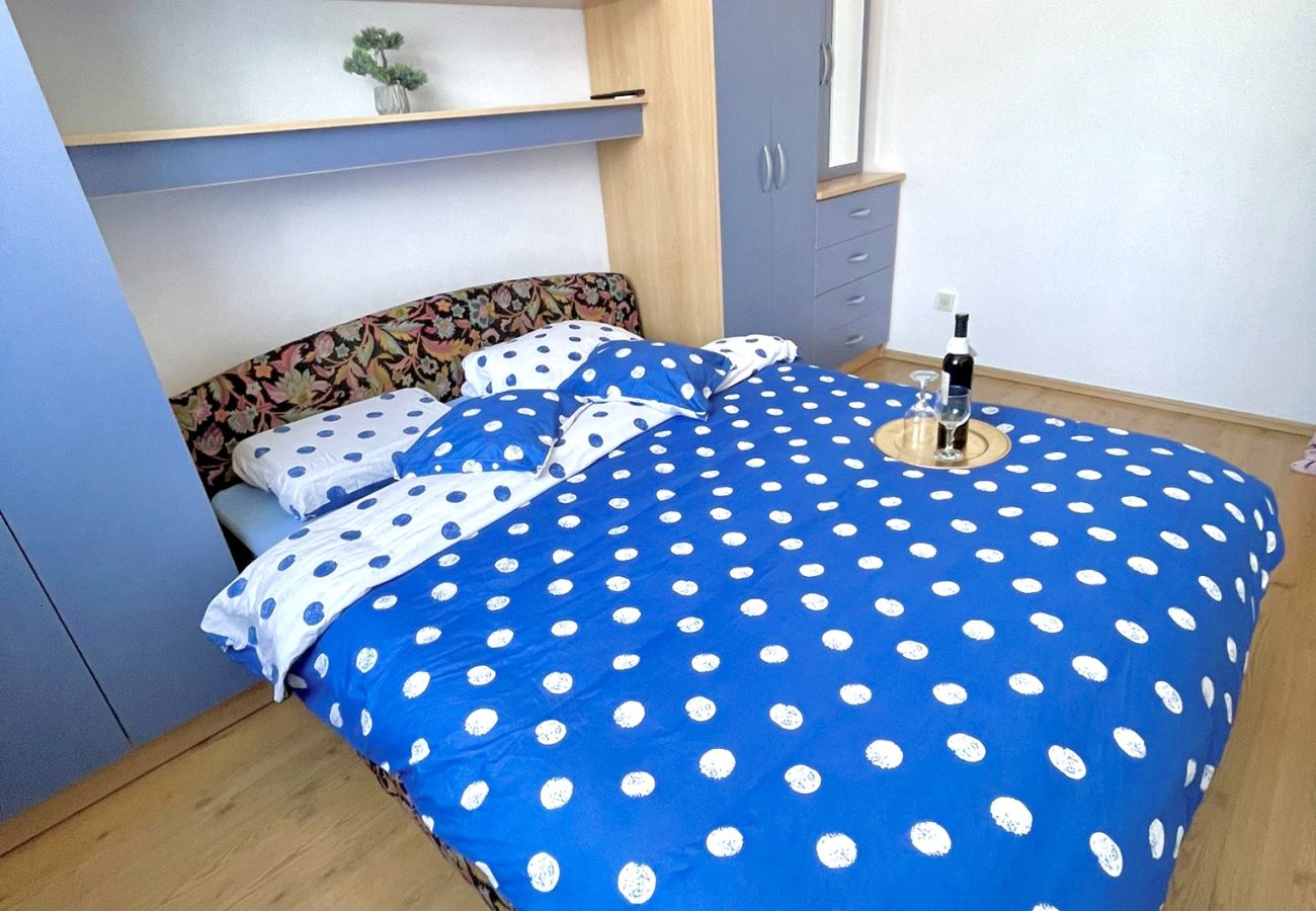 Ferienhaus in Vrgorac - Ferienhaus Rocca mit Pool