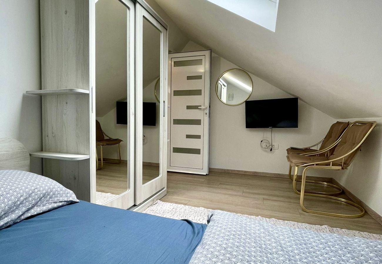 Ferienhaus in Vrgorac - Ferienhaus Rocca mit Pool