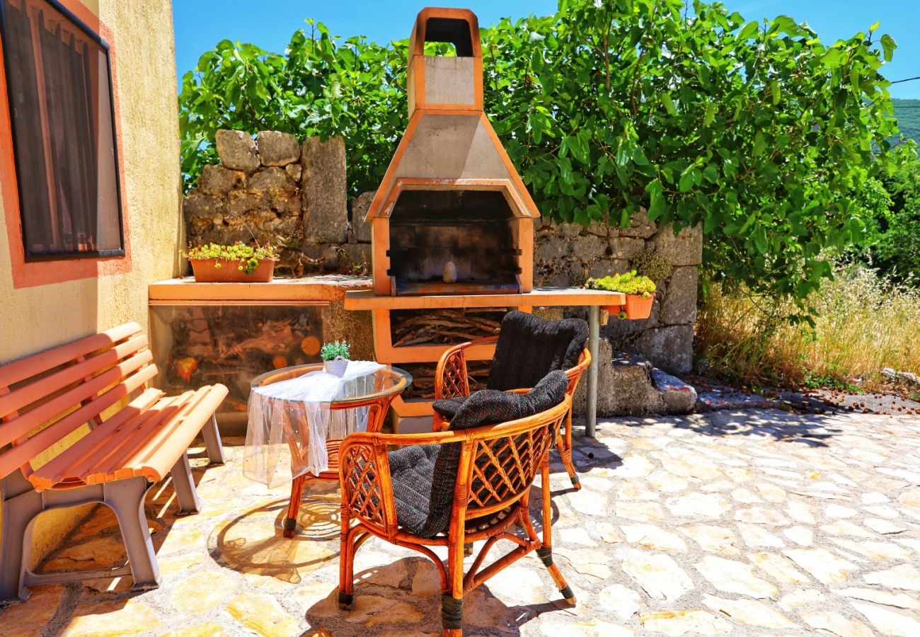 Ferienhaus in Vrgorac - Ferienhaus Rocca mit Pool