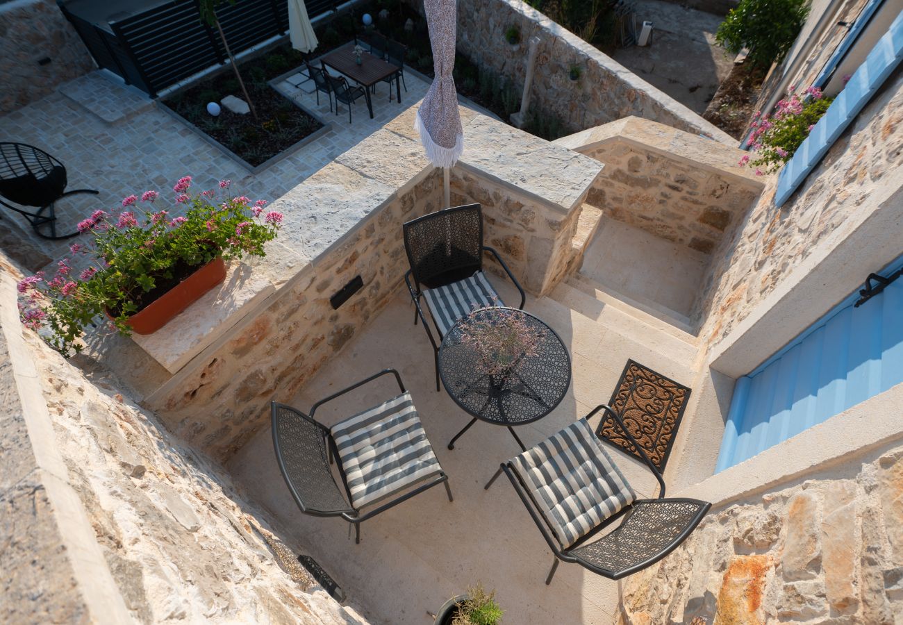 Ferienhaus in Vir - Heritage Home Vila Malena