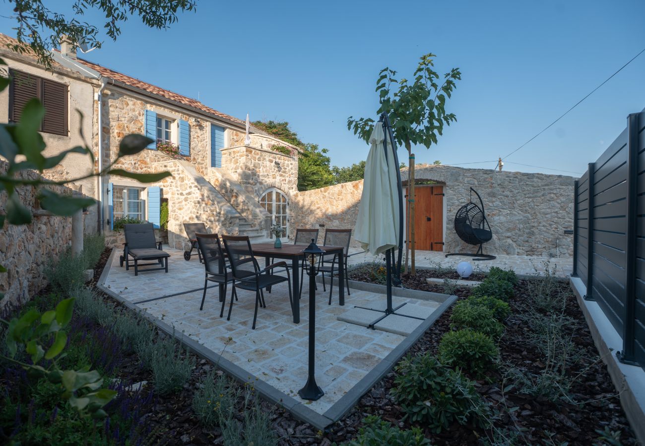 Ferienhaus in Vir - Heritage Home Vila Malena