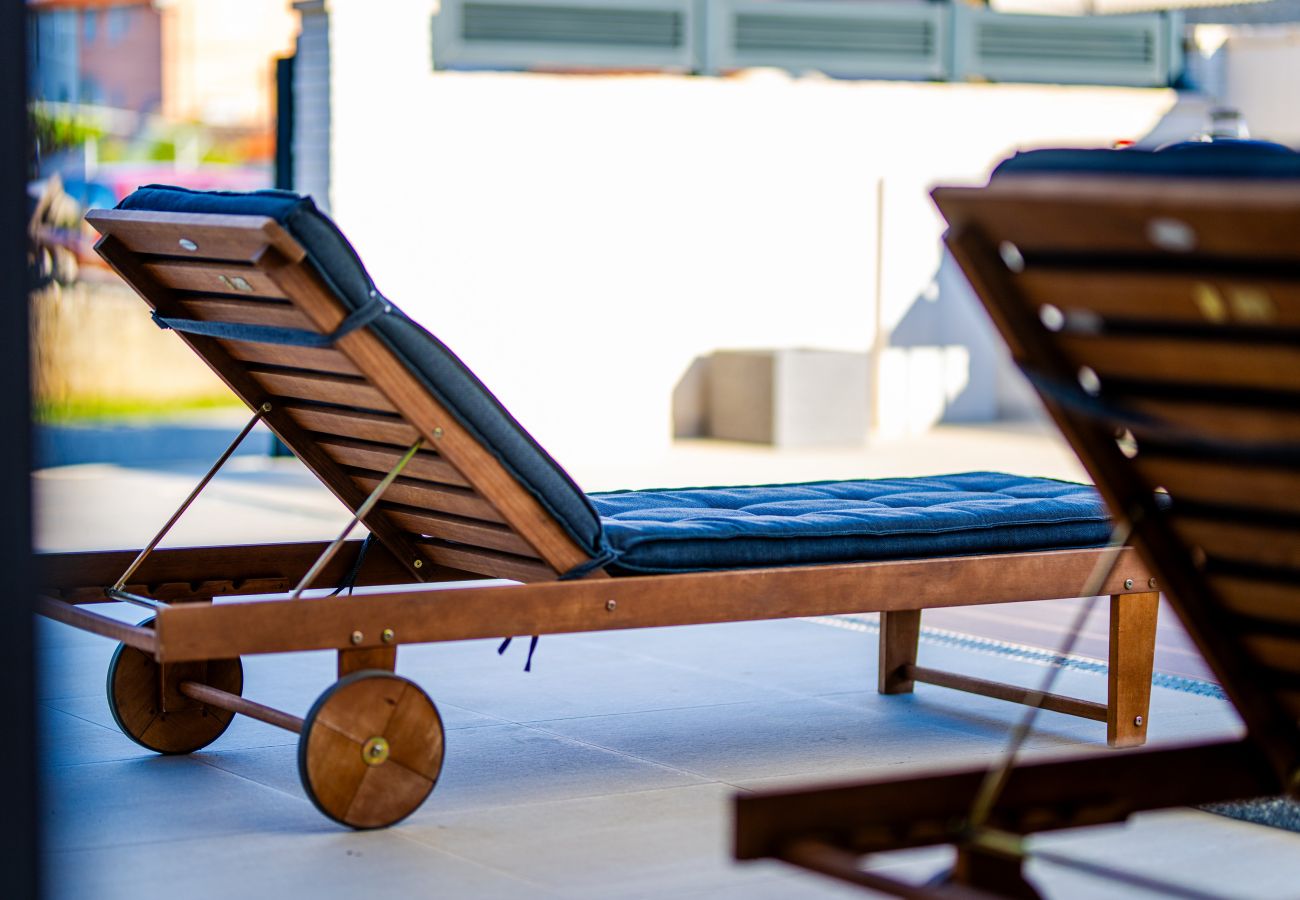 Ferienhaus in Privlaka - Ferienhaus Mareta mit Pool