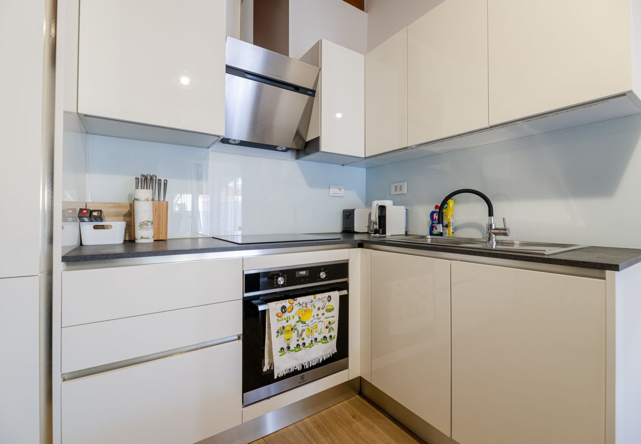 Ferienhaus in Privlaka - Ferienhaus Mareta mit Pool