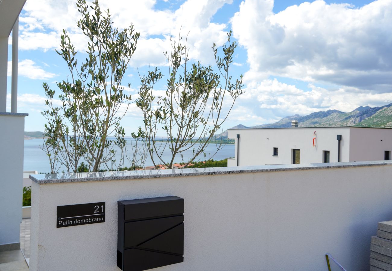 Villa in Rovanjska - Villa Bella Vista mit beheiztem pool