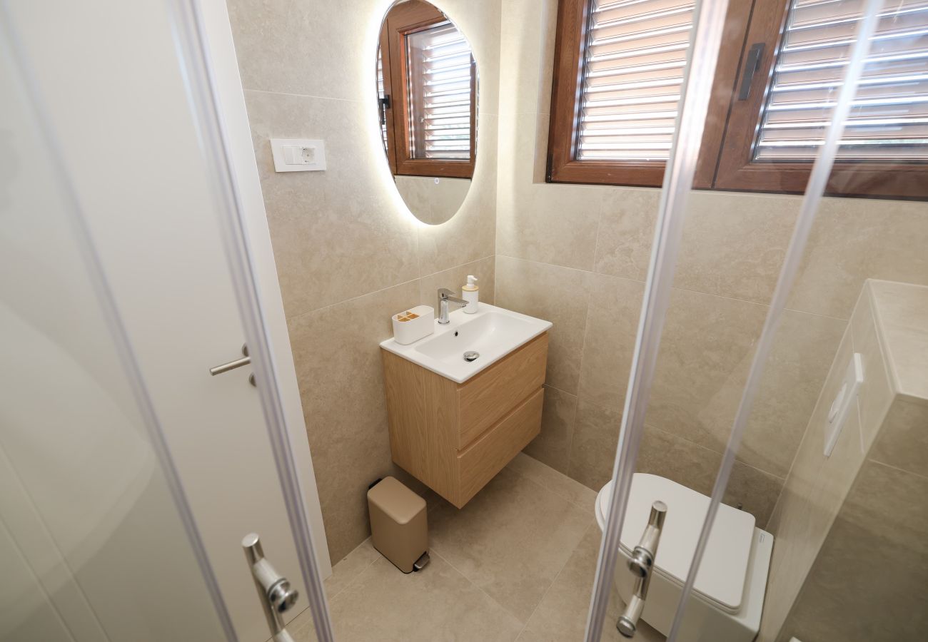Studio in Sukošan - Studio-Apartment Gabriella