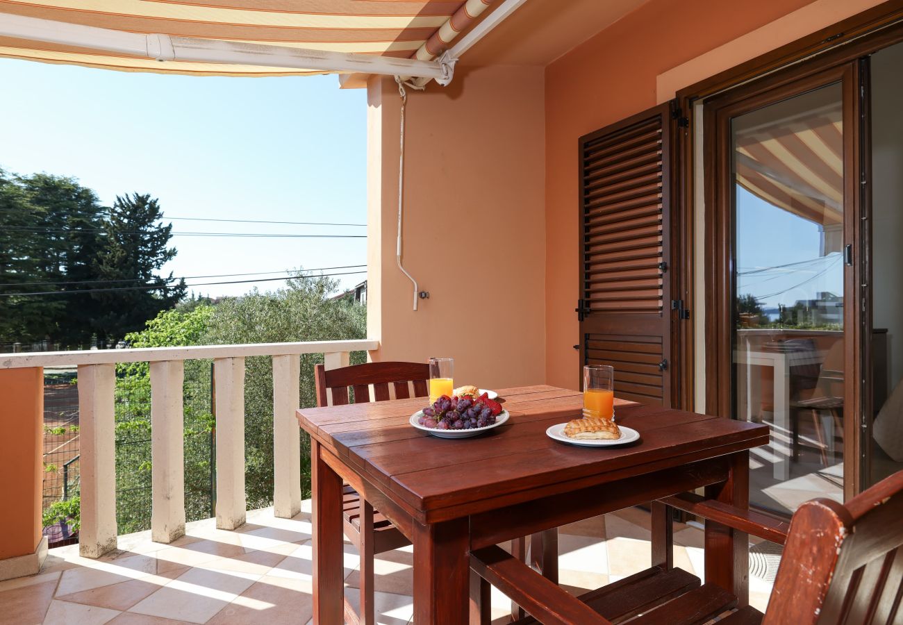 Studio in Sukošan - Studio-Apartment Gabriella