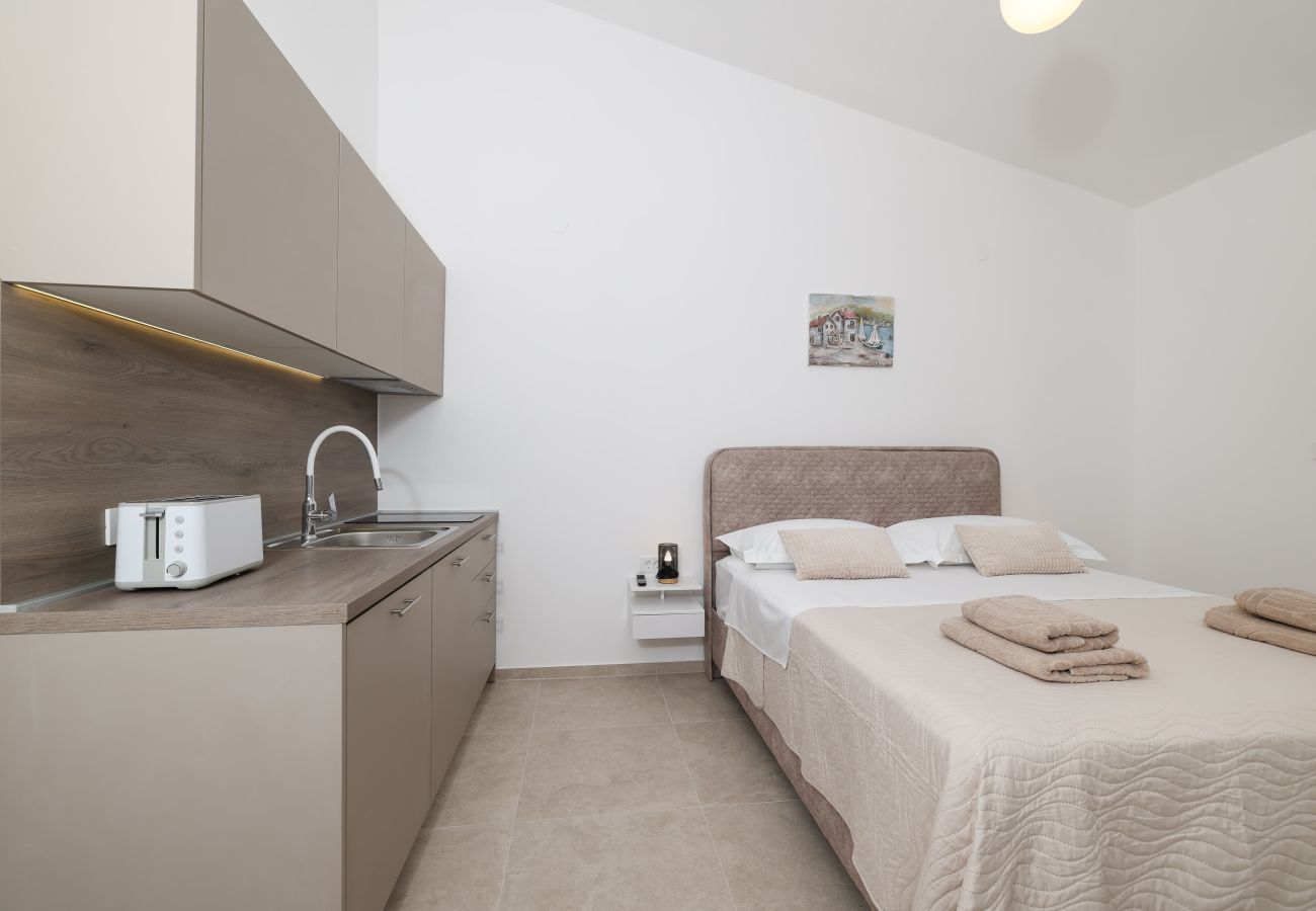 Studio in Sukošan - Studio-Apartment Antonella