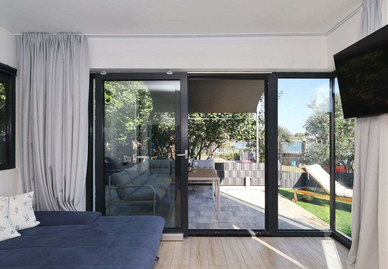 Villa in Sukošan - Beachfront Almare Retreat