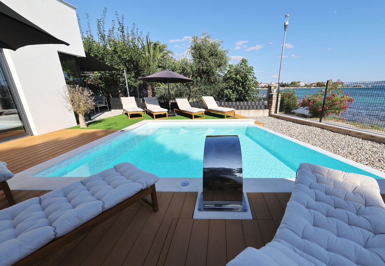 Villa in Sukošan - Beachfront Almare Retreat