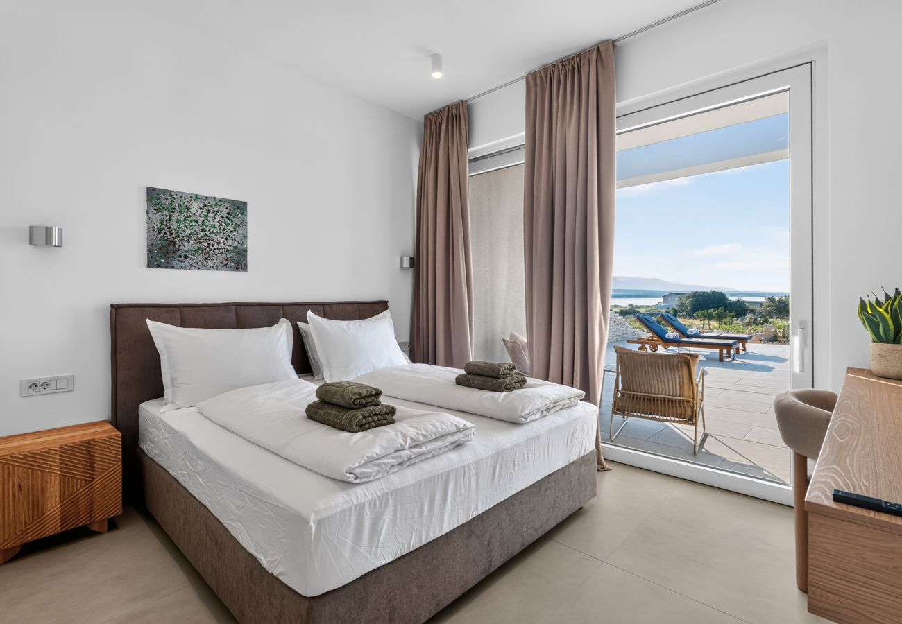 Villa in Košljun - Villa Salis mit beheiztem Pool und Meerblick