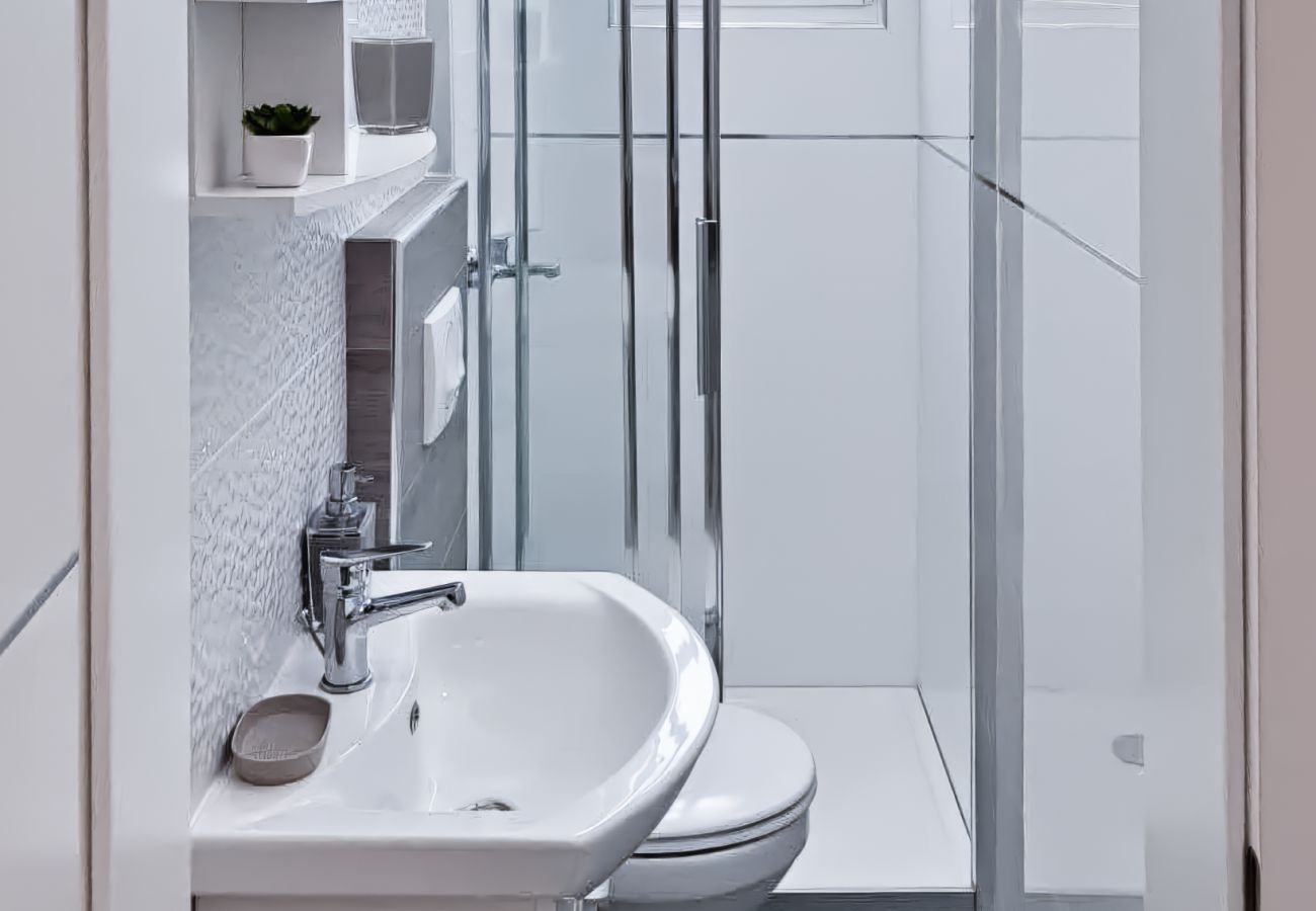 Ferienwohnung in Novalja - Superior Aurea apartment with heated pool 1