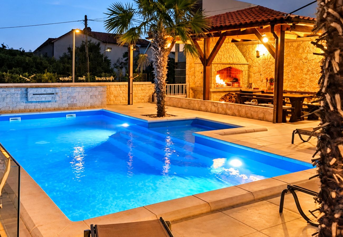 Ferienwohnung in Novalja - Superior Aurea apartment with heated pool 2