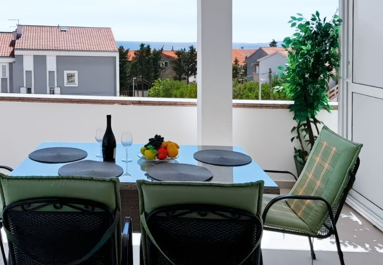 Ferienwohnung in Novalja - Superior Aurea apartment with heated pool 2