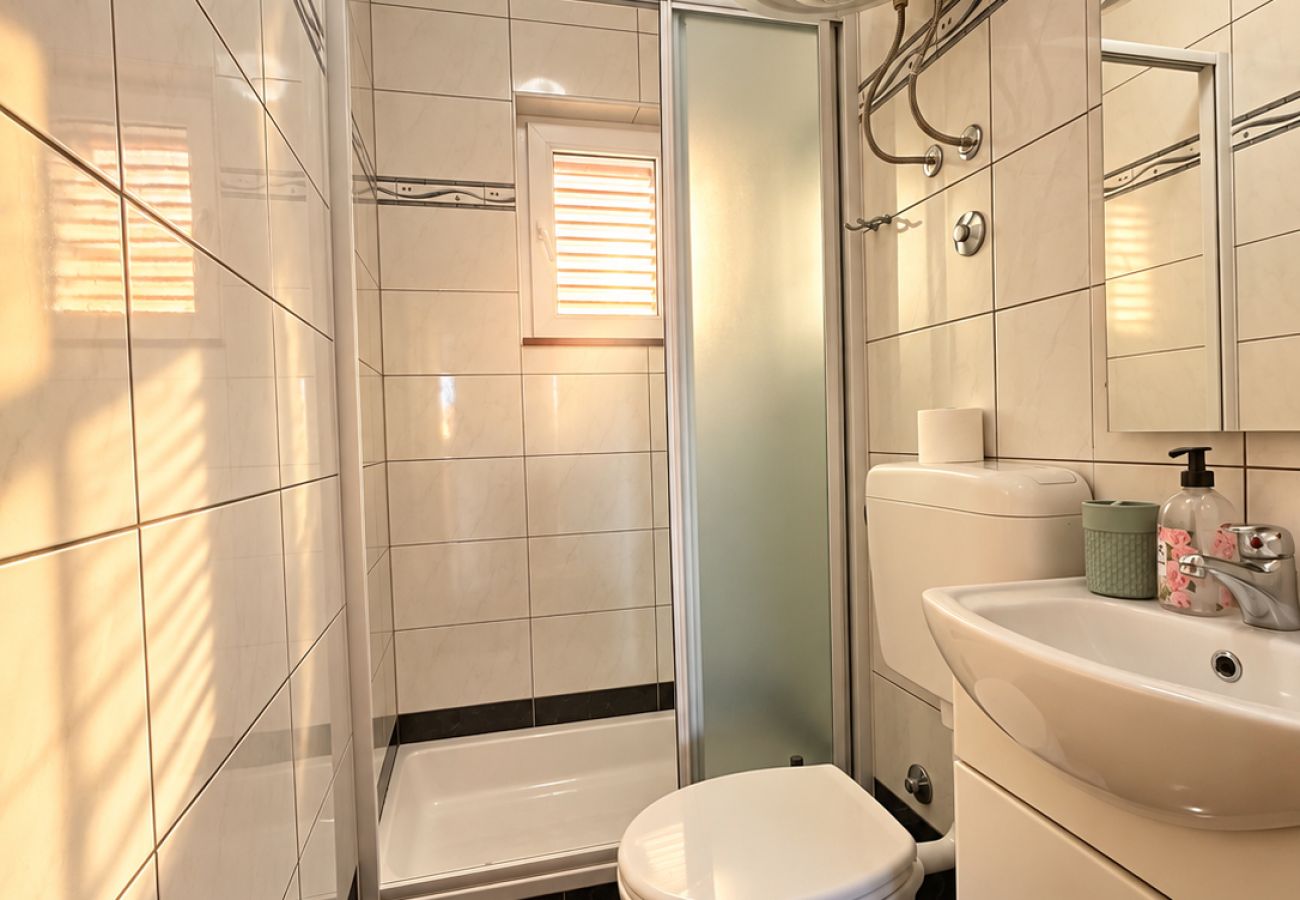 Apartment in Povljana - Beautiful Apartment Bodulo 2