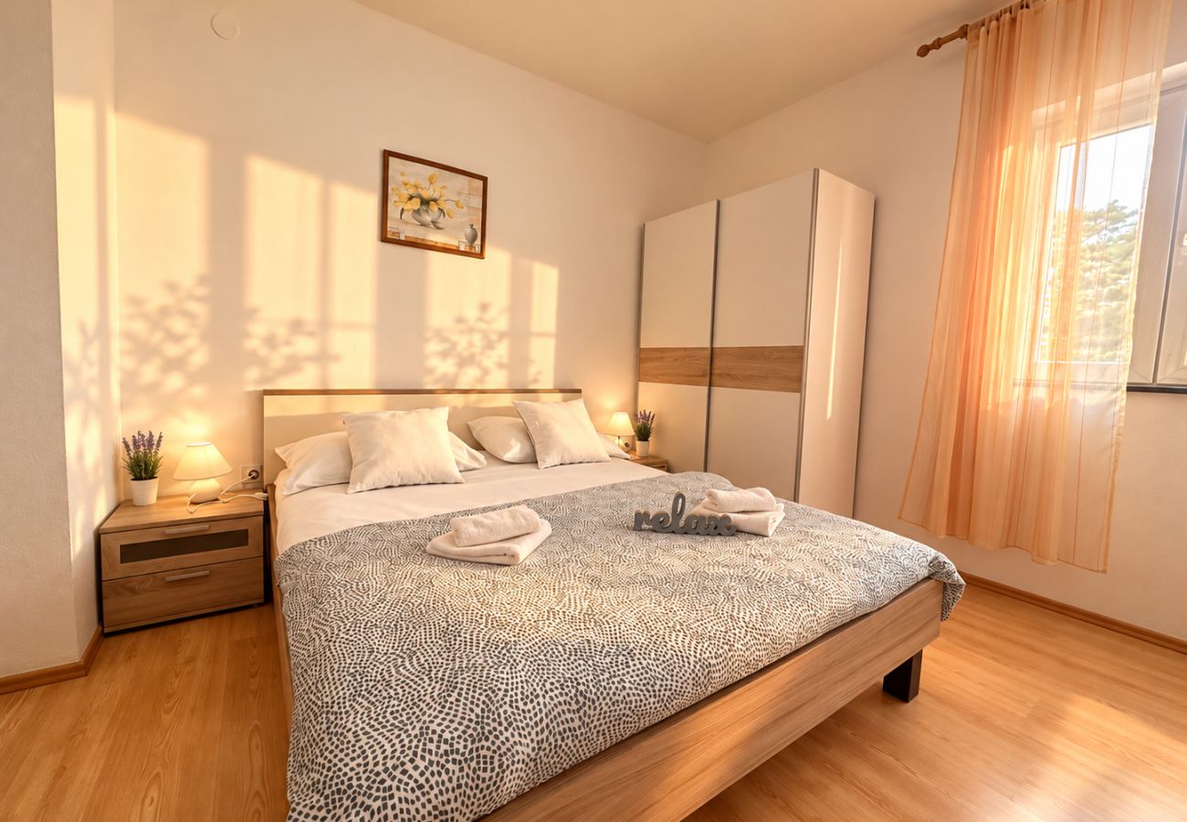 Apartment in Povljana - Beautiful Apartment Bodulo 2