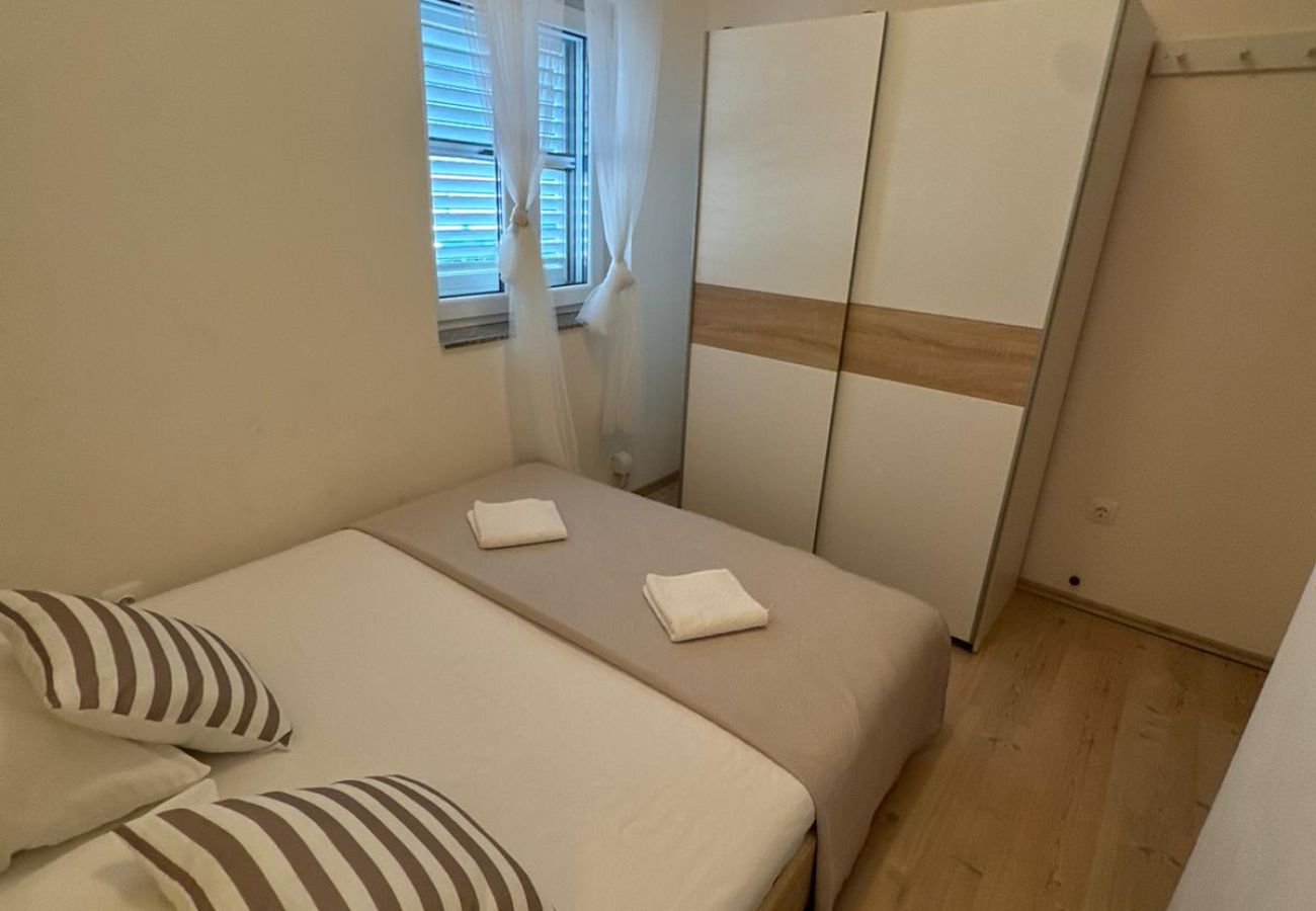 Apartment in Povljana - Beautiful Apartment Bodulo 5