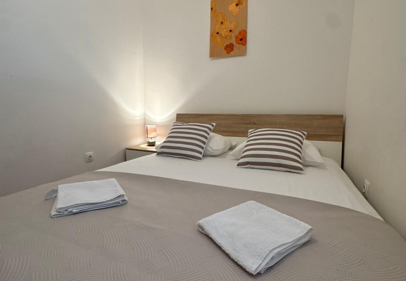 Apartment in Povljana - Beautiful Apartment Bodulo 5