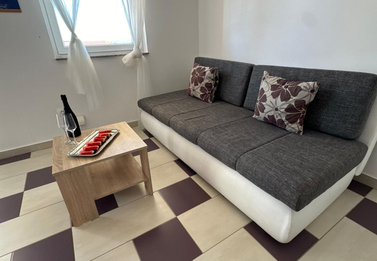 Apartment in Povljana - Beautiful Apartment Bodulo 5