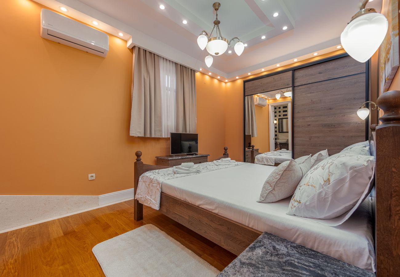 Apartment in Novalja - Deluxe Château Dabo Suite 1 with pool