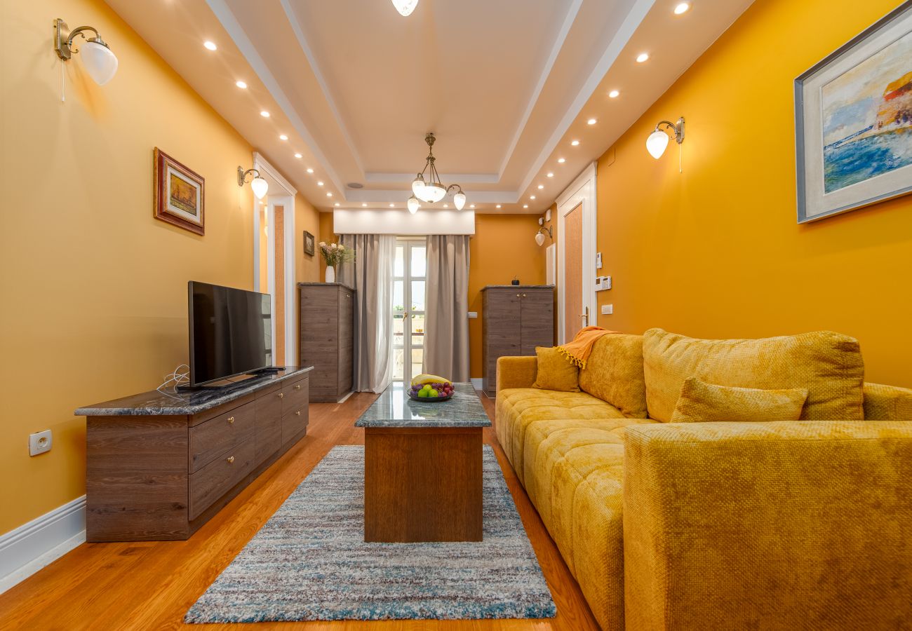 Apartment in Novalja - Deluxe Château Dabo Suite 1 with pool