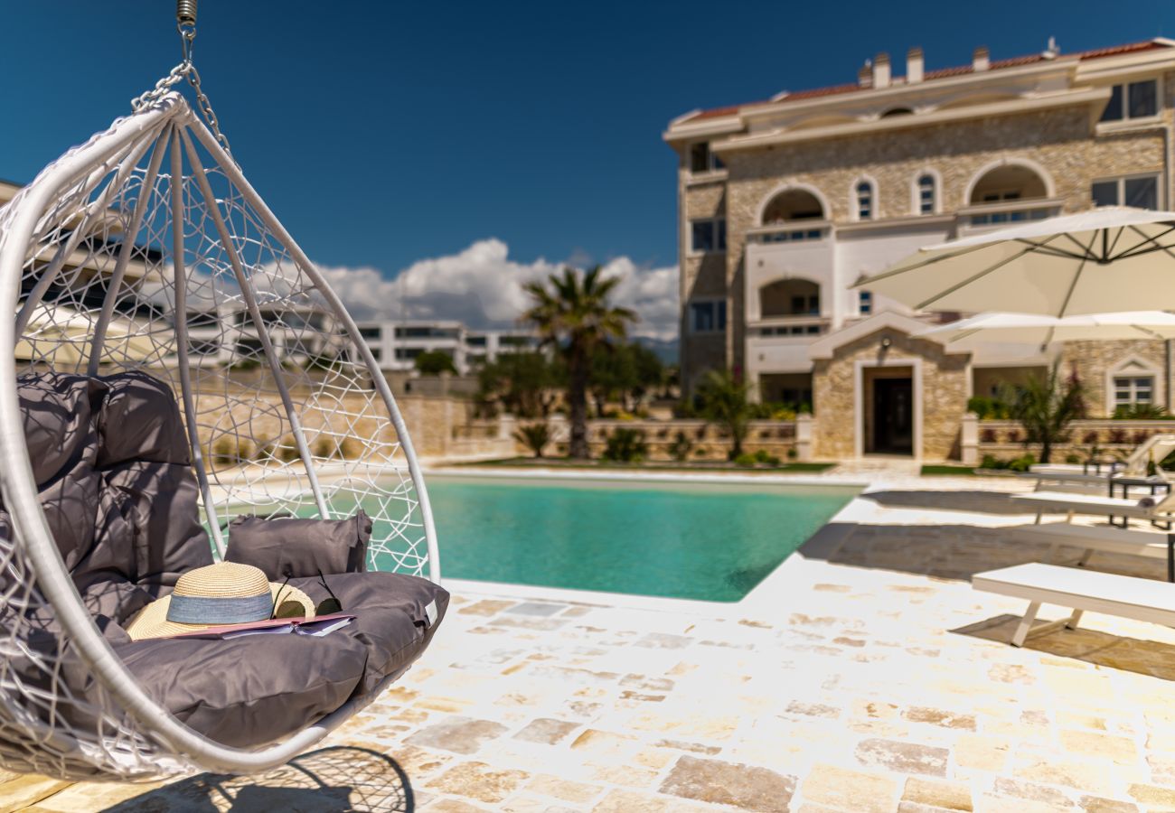 Apartment in Novalja - Deluxe Château Dabo Suite 1 with pool