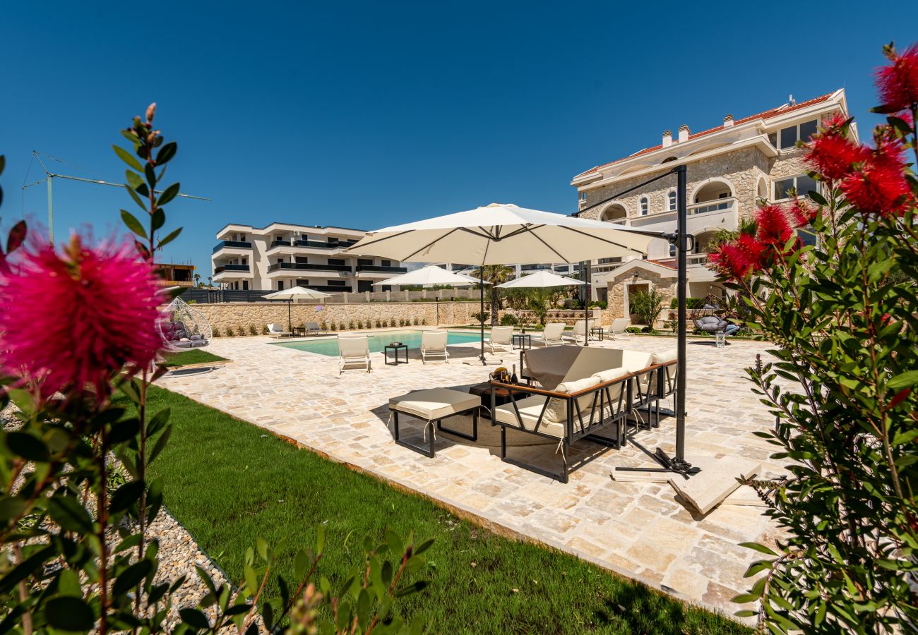 Apartment in Novalja - Deluxe Château Dabo Suite 1 with pool