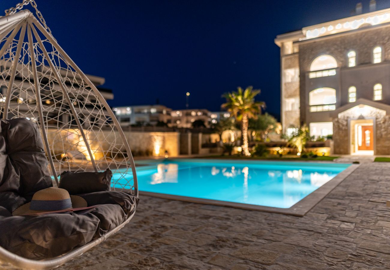 Apartment in Novalja - Deluxe Château Dabo Suite 1 with pool