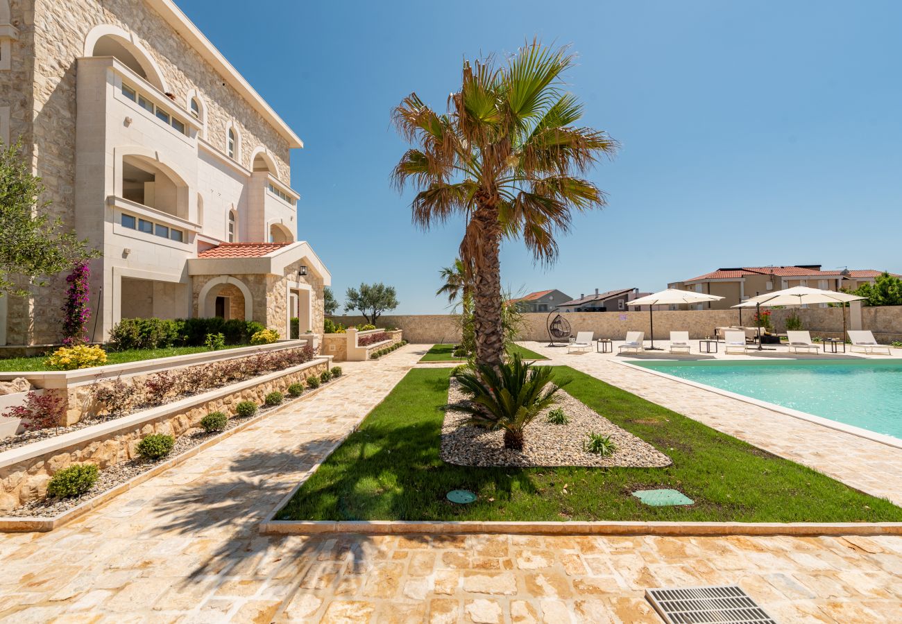 Apartment in Novalja - Deluxe Château Dabo Suite 2 with pool