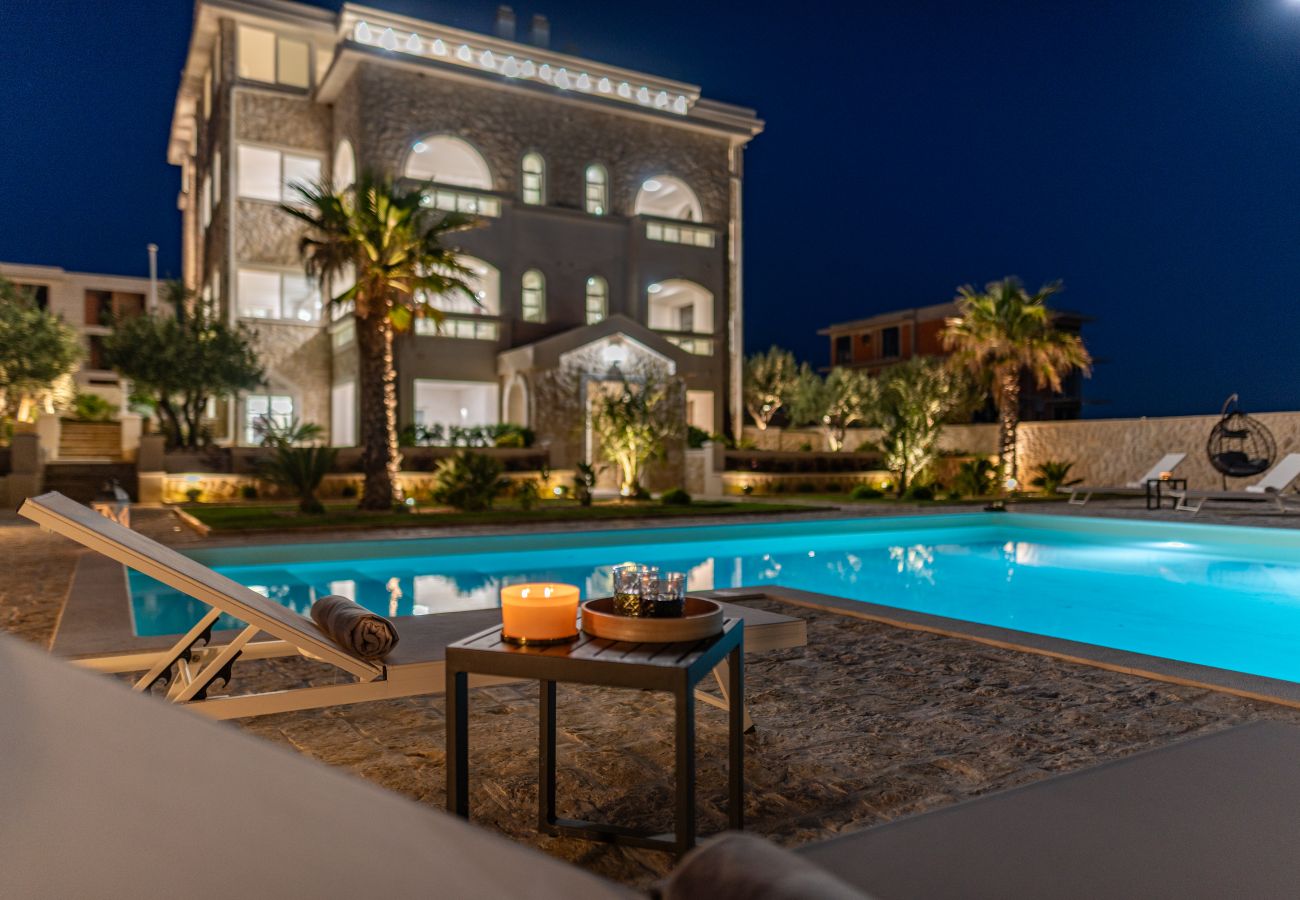 Apartment in Novalja - Deluxe Château Dabo Suite 2 with pool